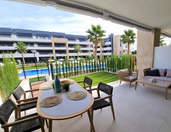 2 dormitorios con jardín